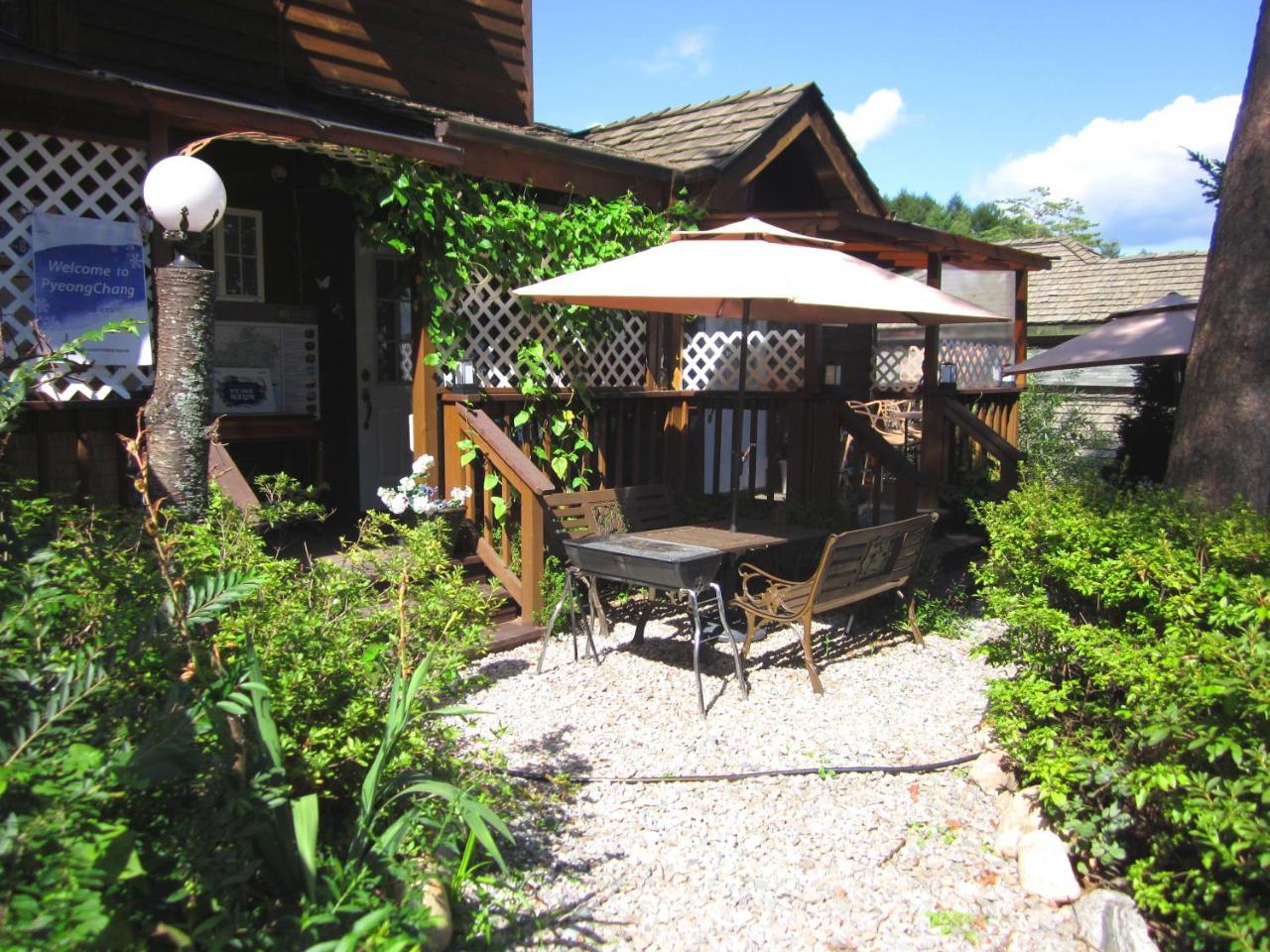 Mayfair Deneb Pension Pyeongchang Exterior photo